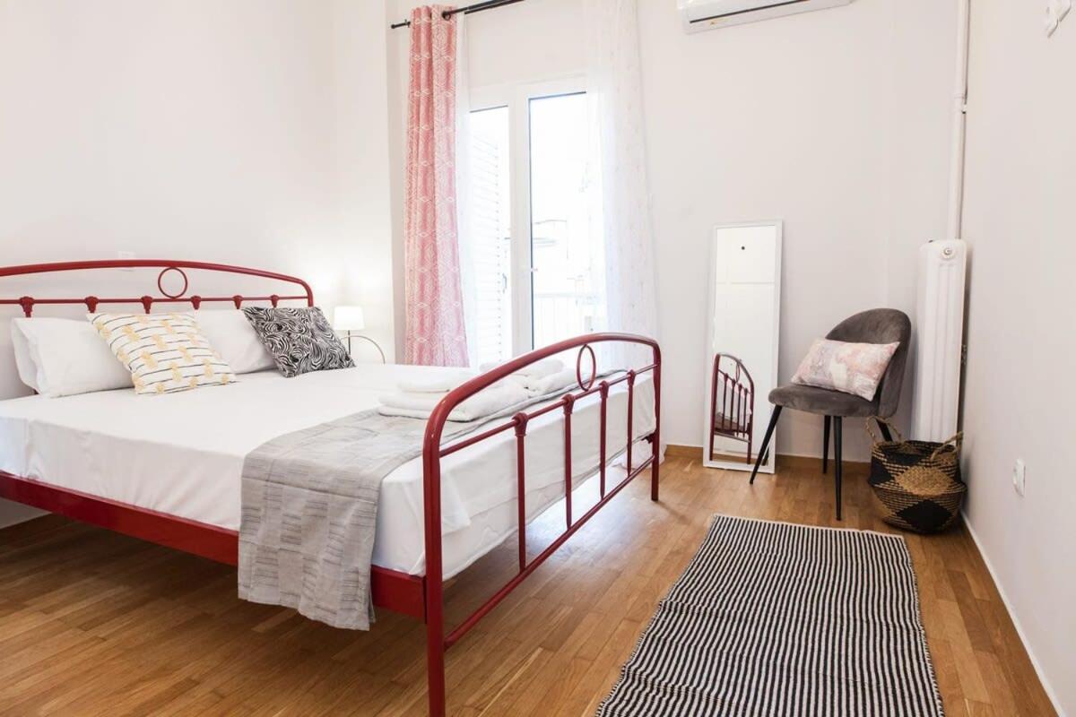 Contemporary Stylish Apartment Located Near Metaxourgeio Area Atene Esterno foto
