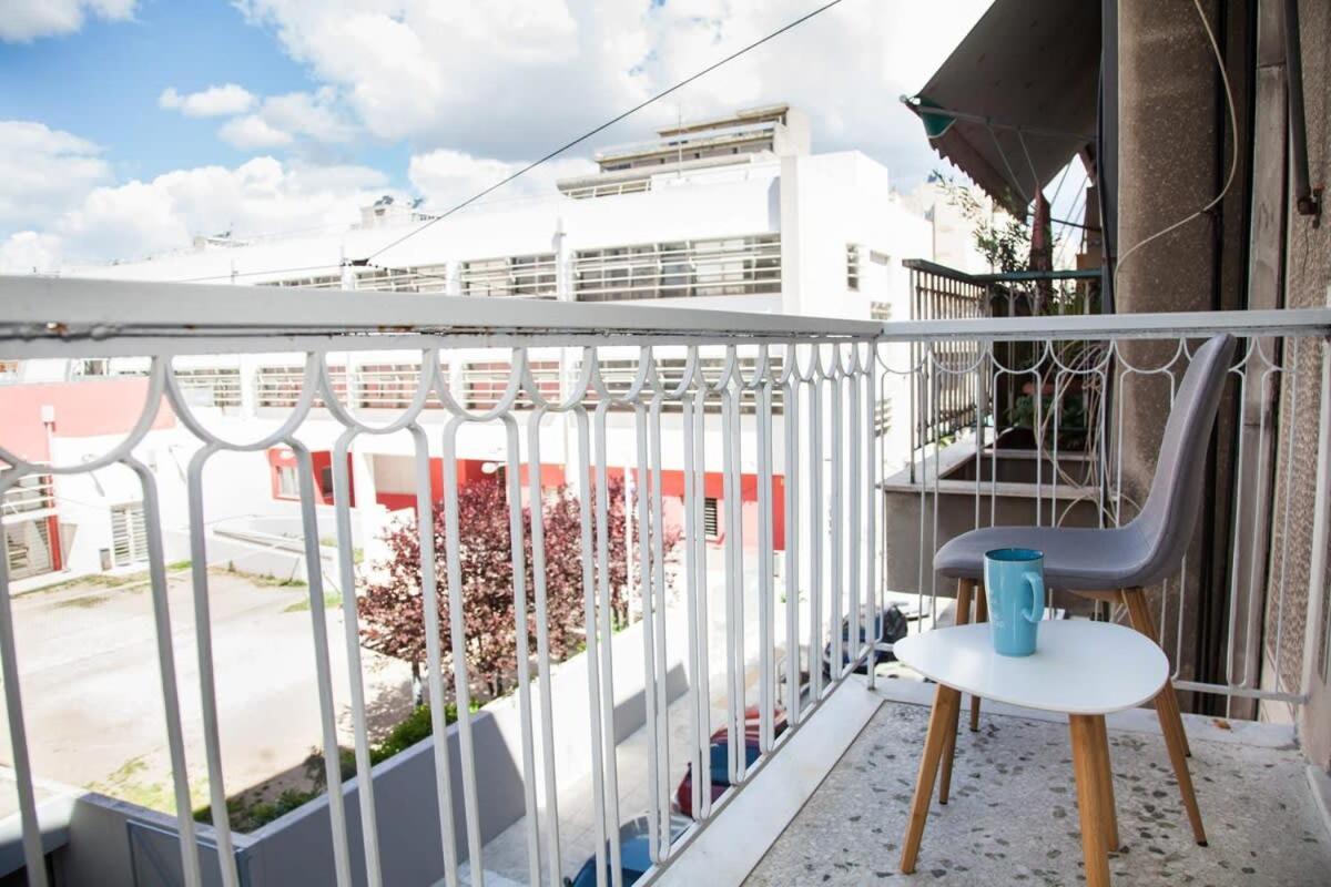 Contemporary Stylish Apartment Located Near Metaxourgeio Area Atene Esterno foto
